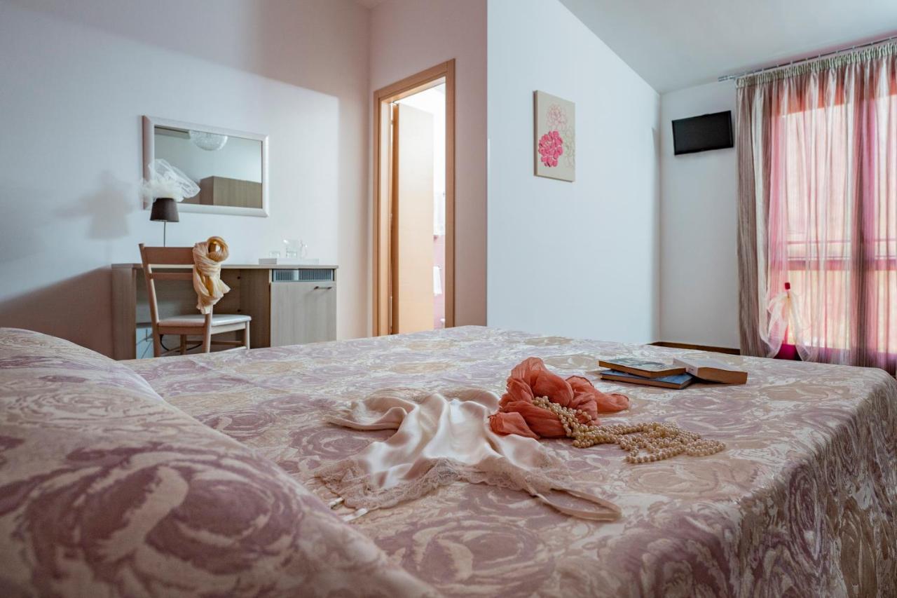 B&B Pietre Preziose Castelluzzo Kültér fotó
